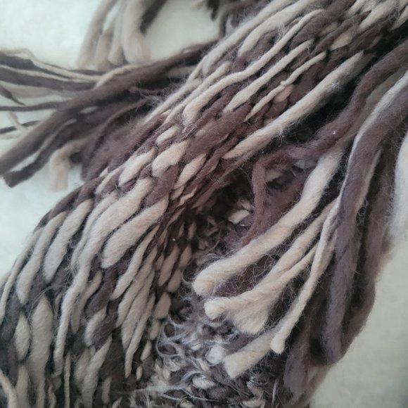 Madden Girl Infiniti Scarf Brown - Picture 4 of 5